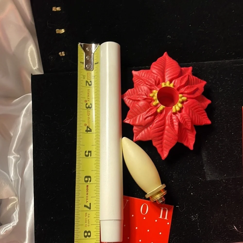 Avon Vintage Collectible Holiday Glow Candle-Light Red Poinsettia Base